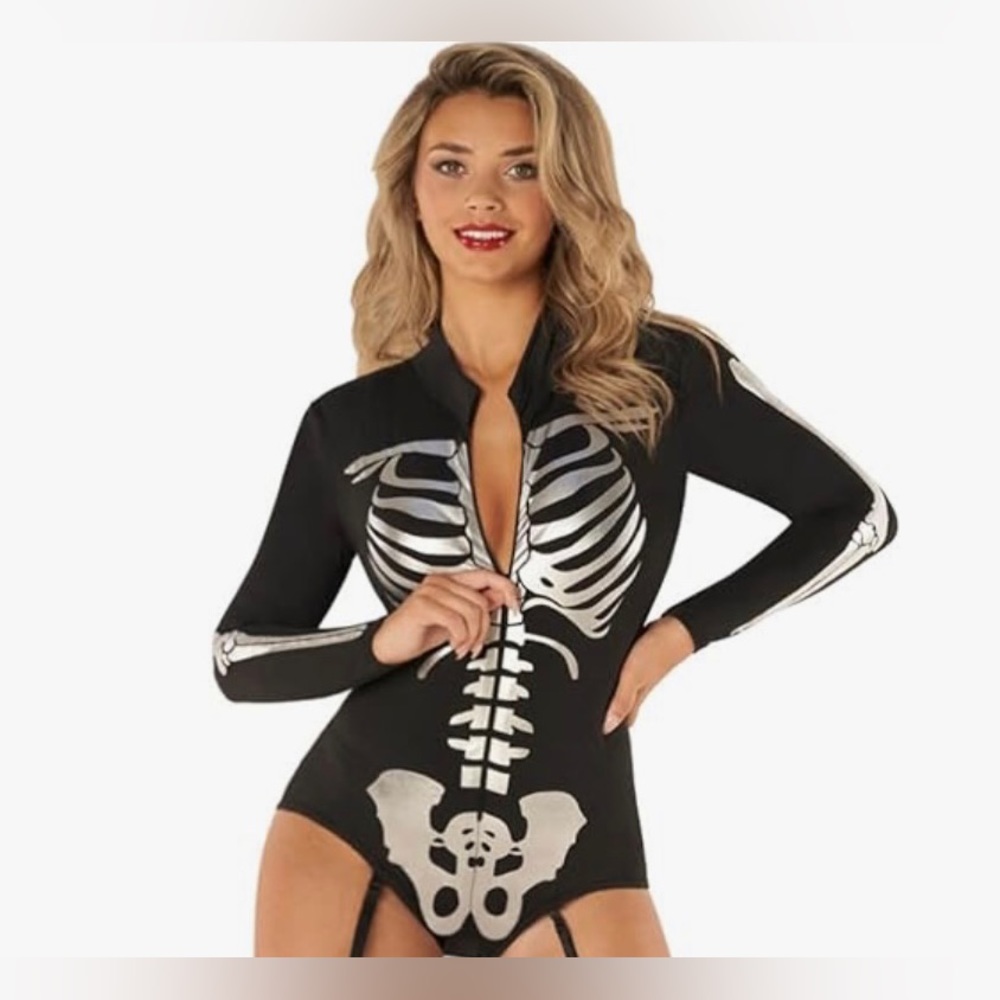 NWOT women’s skeleton bodysuit, size large